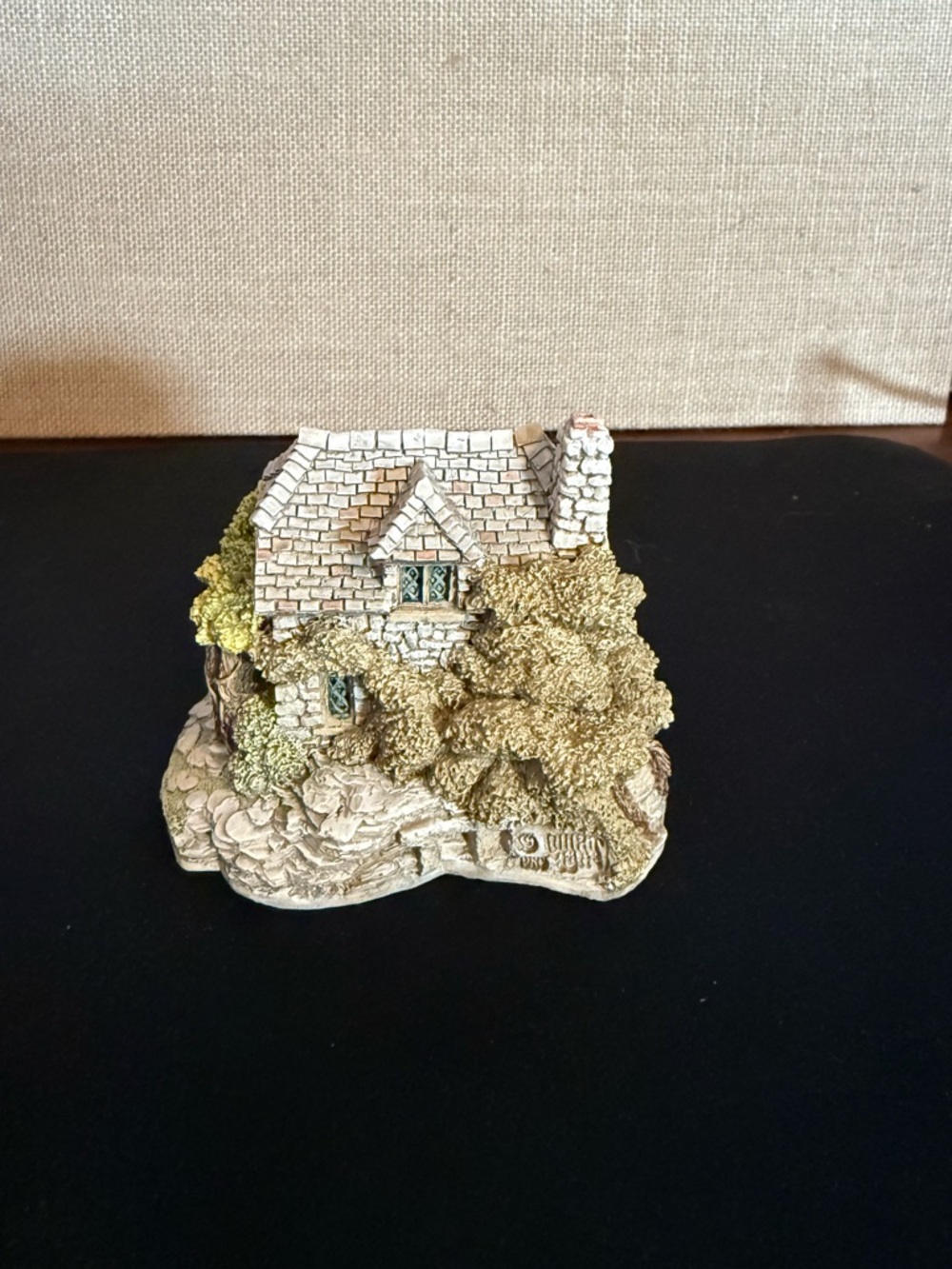 Handcrafted Cottage Resin Home Art Sculpture in Beige and Green